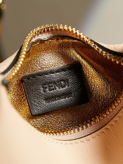 フェンディバッグ全体デザイン